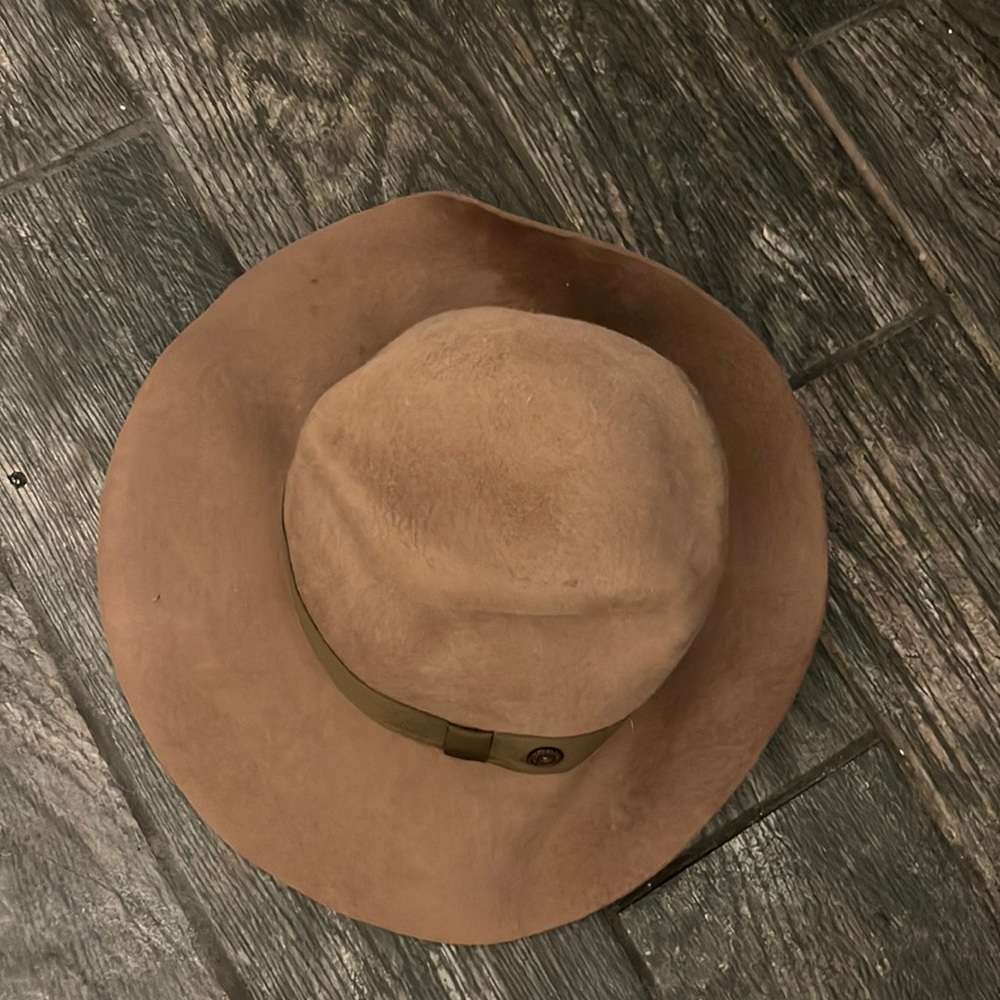 Grace Tan Wide-Brim Fedora Hat - Picture 1 of 4